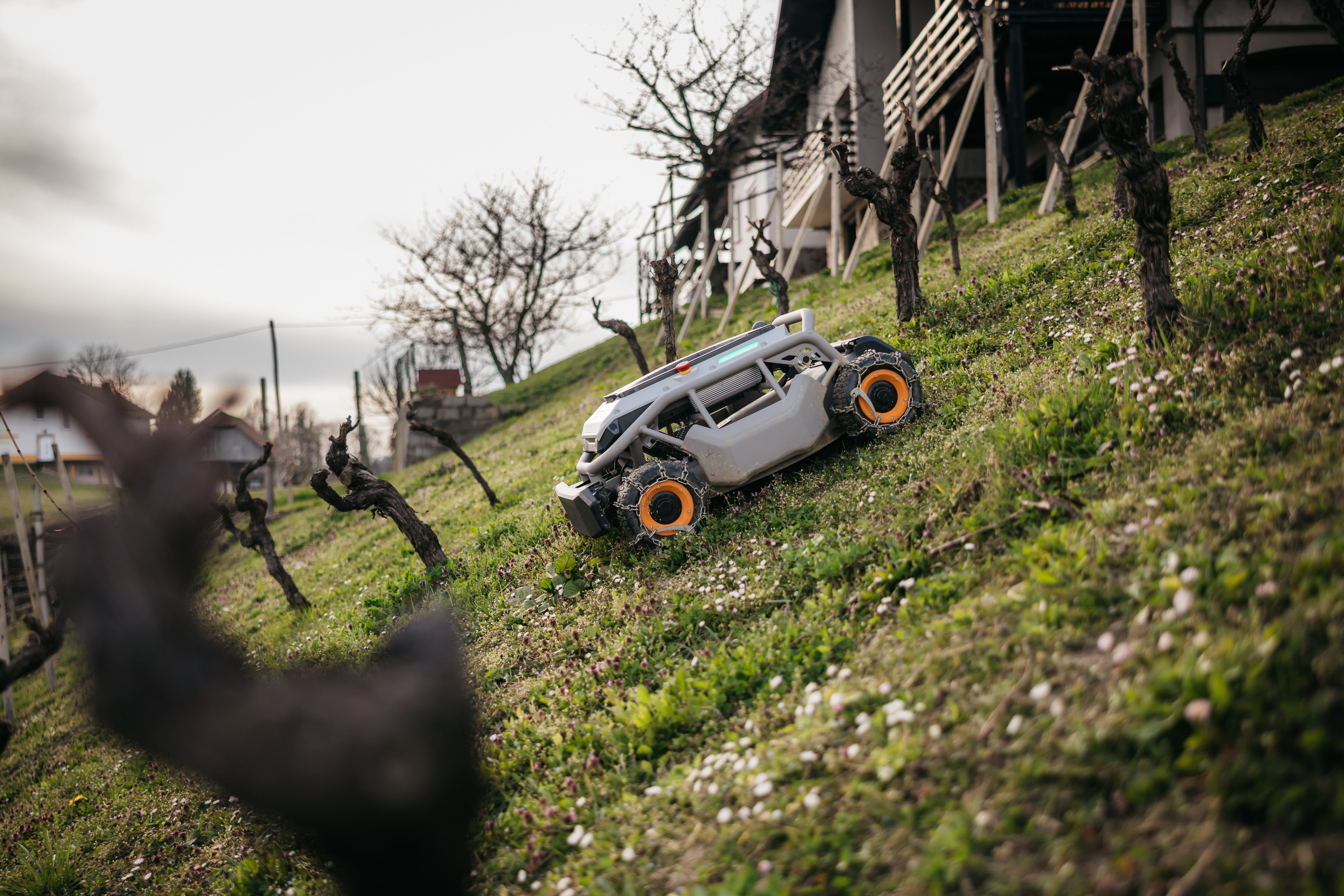 Mowrator S1 - 4WD 18Ah (mit Ketten)