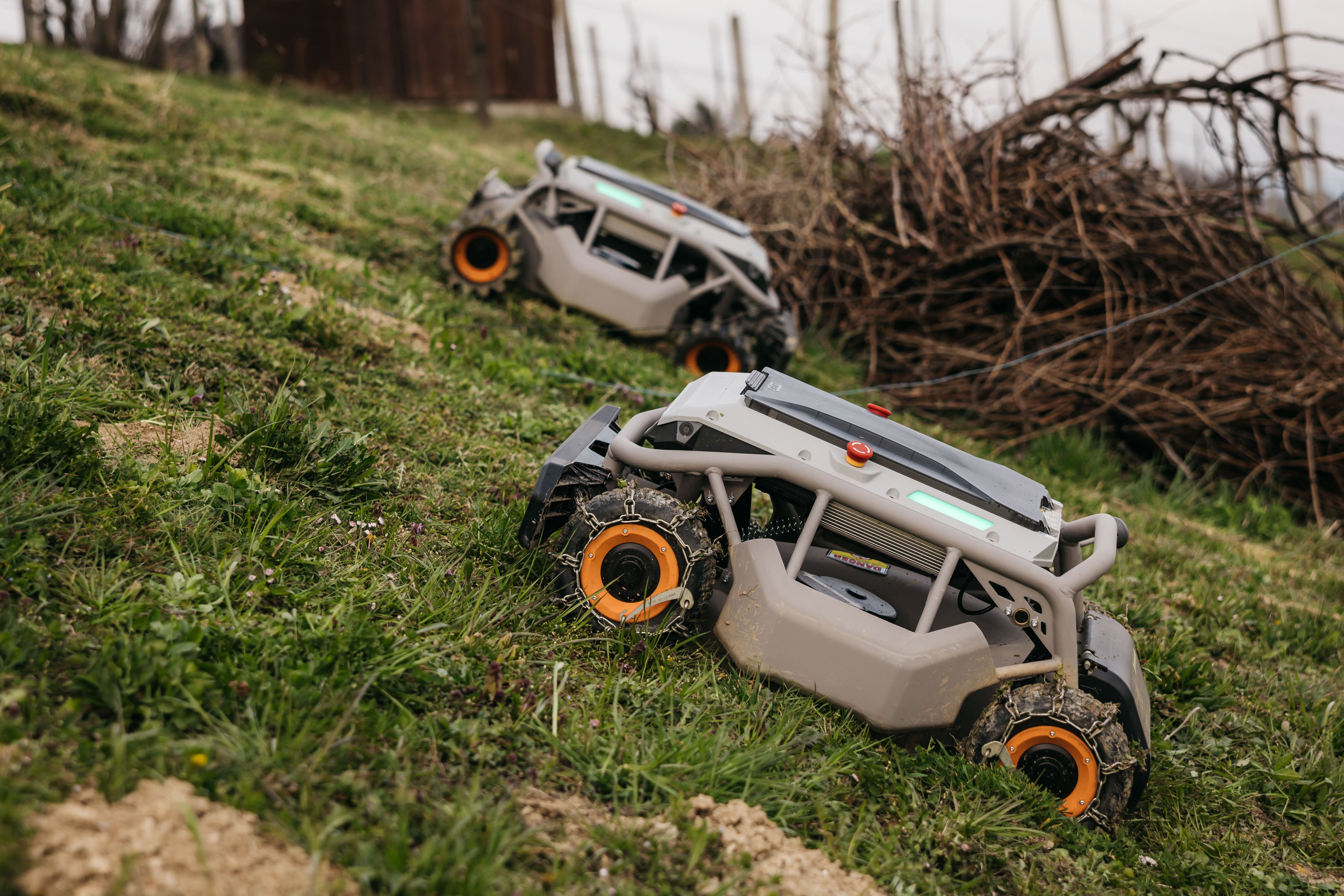 Mowrator S1 - 4WD 18Ah (mit Ketten)