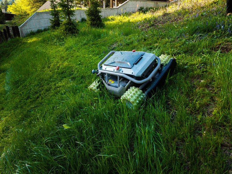 Mowrator S1 – 4WD (mit Offroad-Rädern)