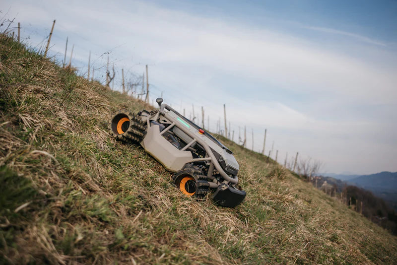 Paar Offroad-Räder für den Mowrator S1