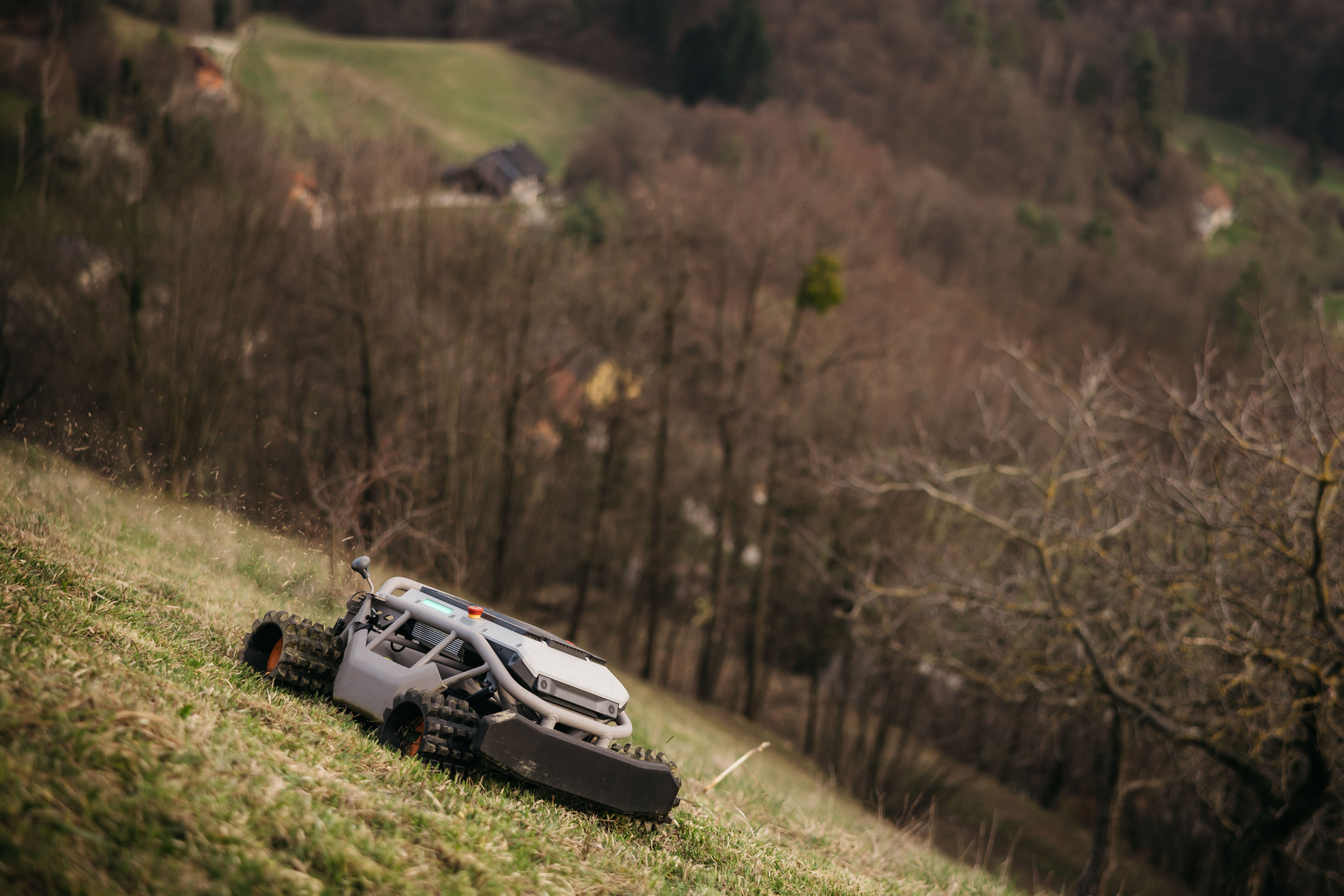 Mowrator S1 – 4WD 18Ah (mit Offroad-Rädern)