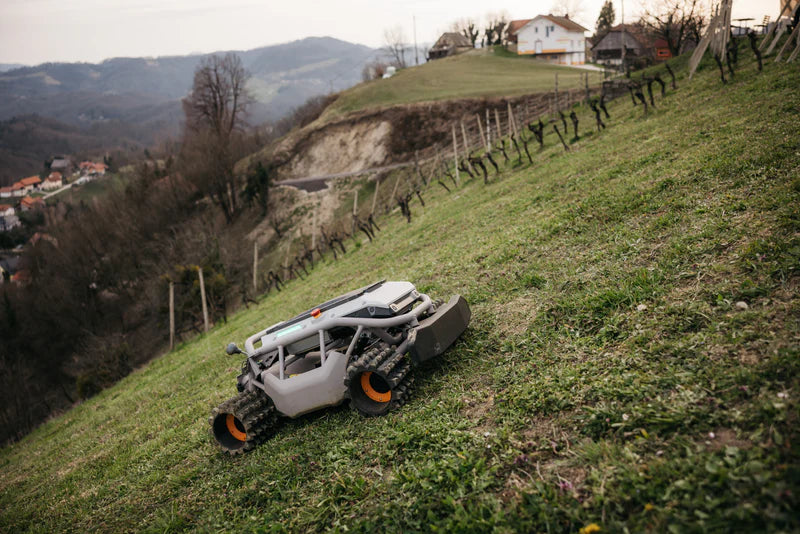 Mowrator S1 – 4WD (mit Offroad-Rädern)