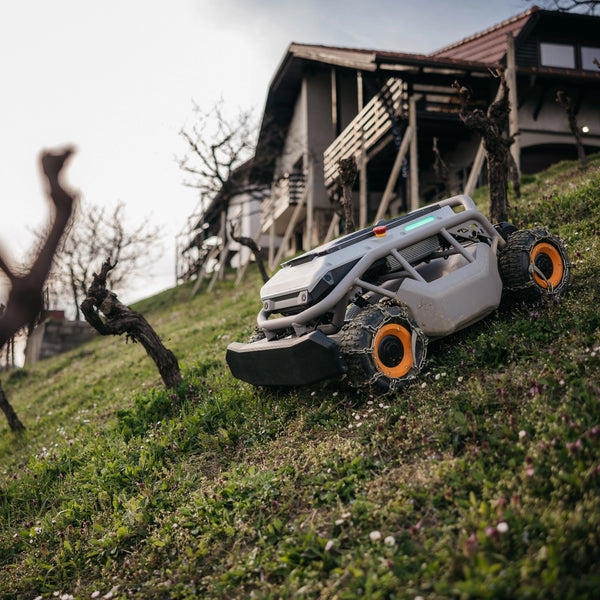 Mowrator S1 – 4WD (mit Ketten)