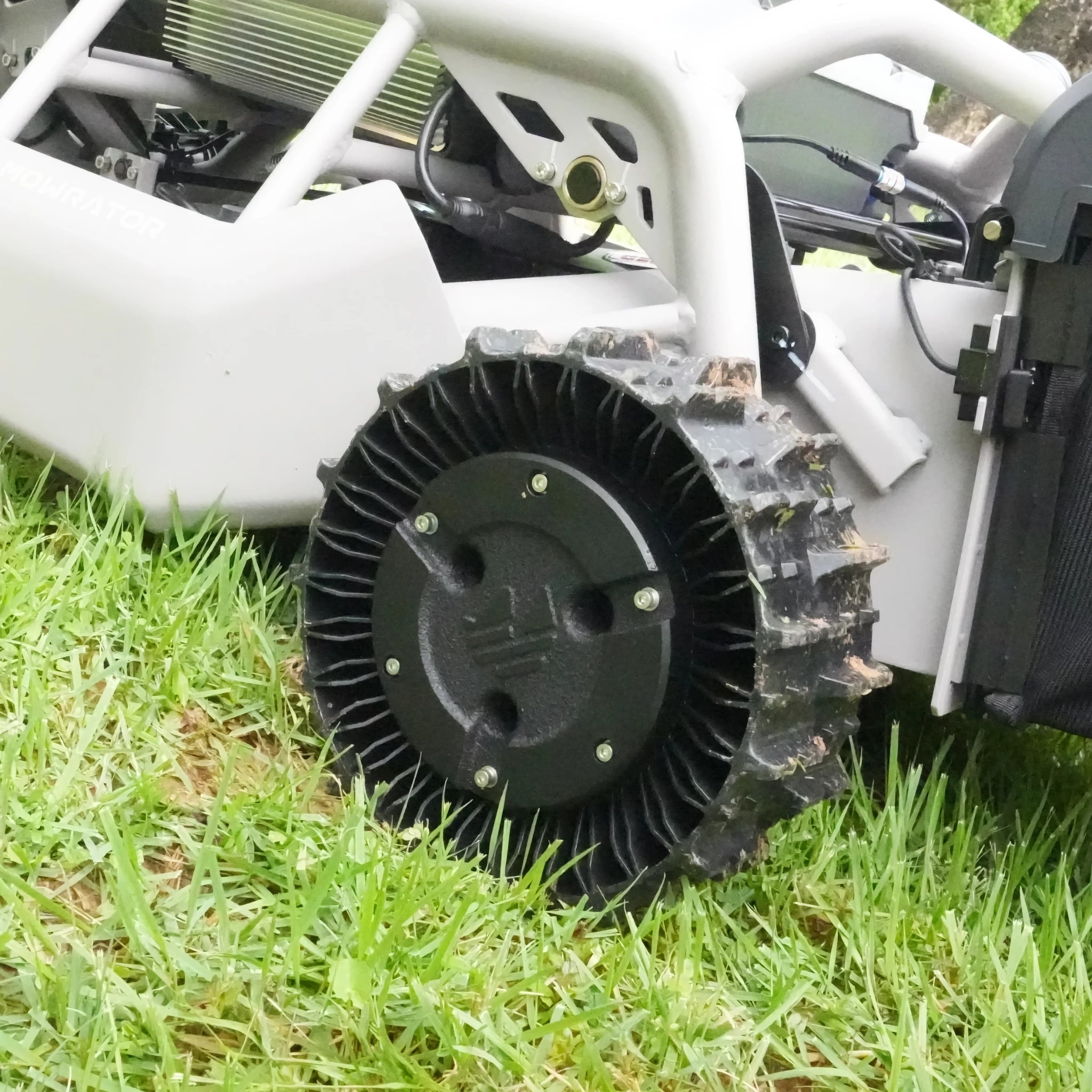 Paar Mowrator S1 verformbare Reifen - für 100% / 45° Steigung